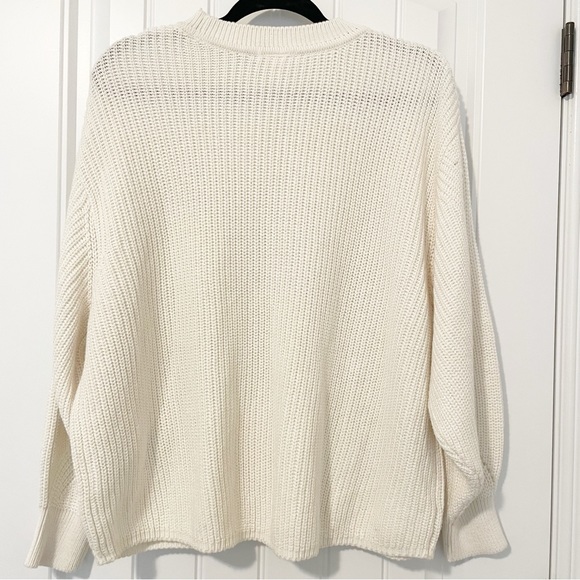 H&M Creamy White Knit Sweater Size Medium - Picture 2 of 6